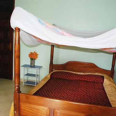 Serene Hotel Kampala Room photo
